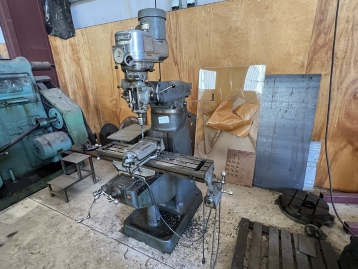 bridgeport-vertical-milling-machine-image-1