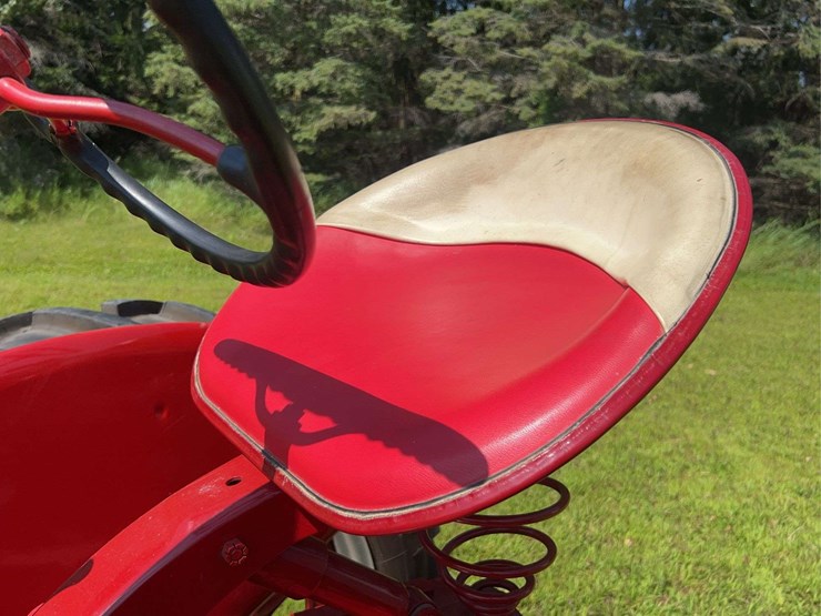 1949-farmall-c-image-41