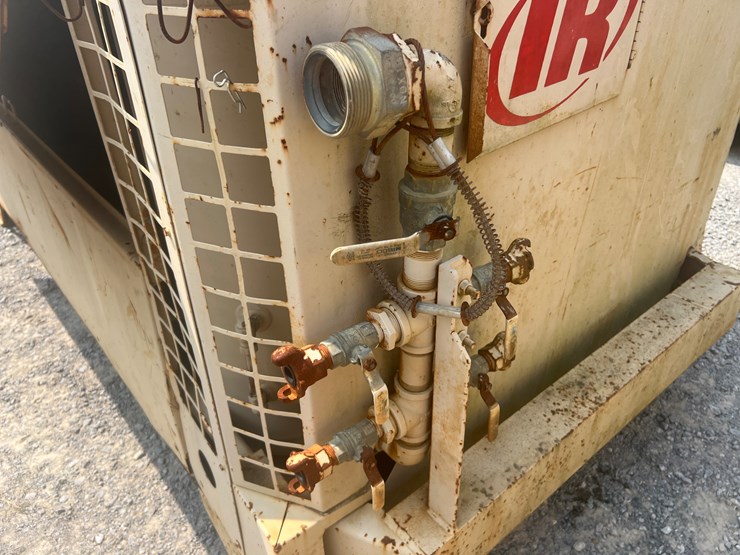 ingersoll-rand-xp375-image-4