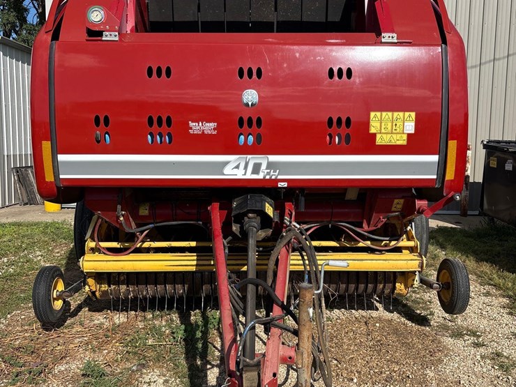 2015-new-holland-roll-belt-560-image-2