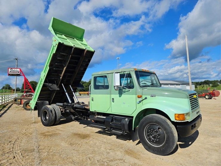 #385-•-1996-ih-4900-crew-cab-dump-truck-image-18