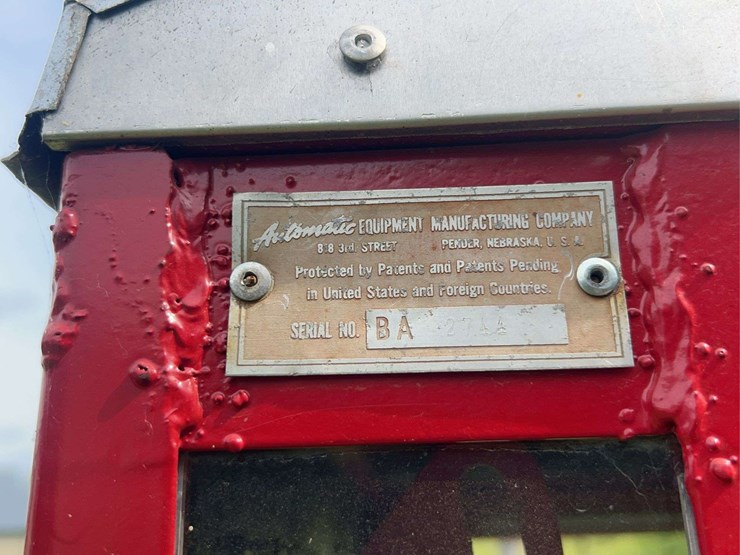 1948-farmall-h-with-automatic-cab-image-38