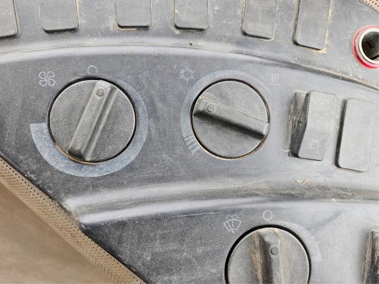 case-ih-mx285-image-46