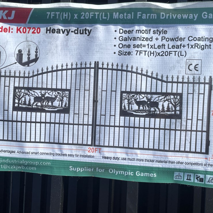 #4017 • 20' Bi-parting Metal Farm Driveway Gate