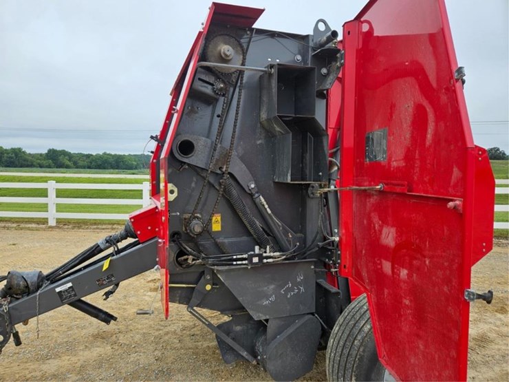 massey-ferguson-1745-image-38