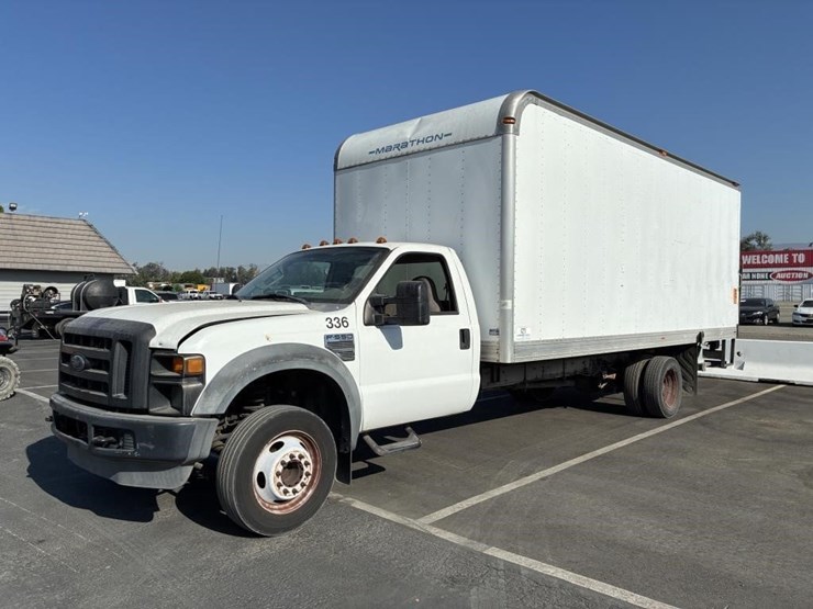 2010-ford-f550-image-2