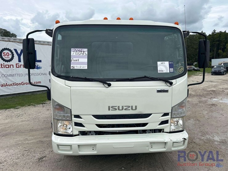 2016-isuzu-npr-landscape-dump-truck-image-24