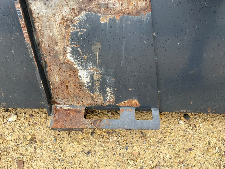 #188-•-stout-skid-steer-mount-84"-snow-bucket-image-14