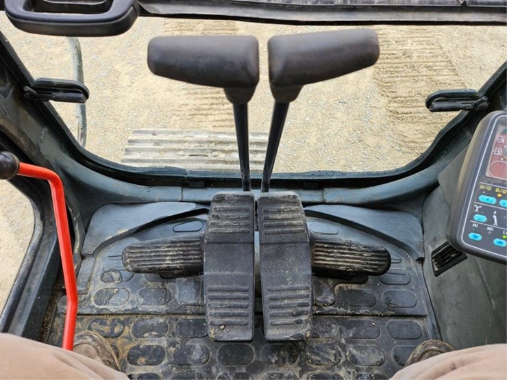 komatsu-pc150-lc-image-31