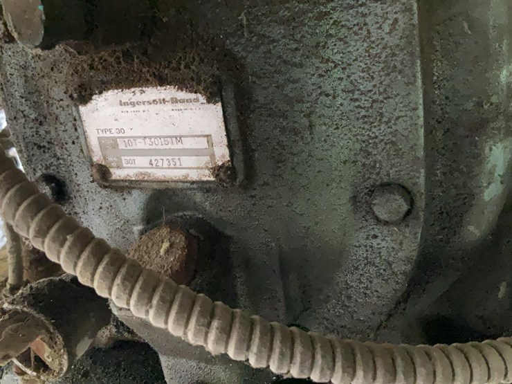 #138-•-ingersol-rand-air-compressor-image-8