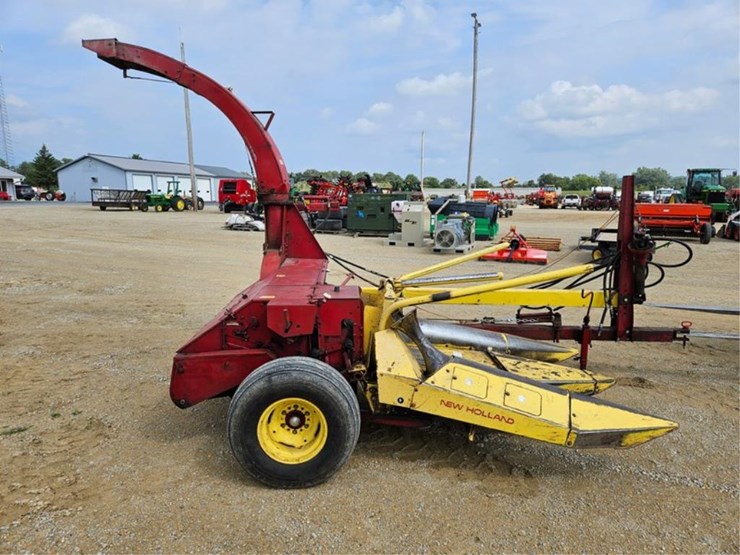 new-holland-770-image-6
