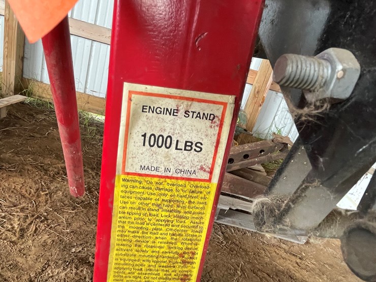 #5518-•-1,000-lb-capacity-engine-stand-image-8