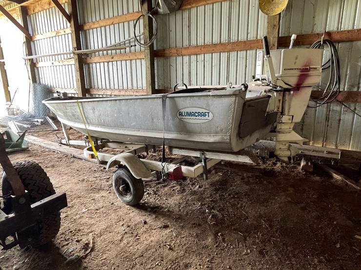 #5492-•-14'-alumacraft-boat-with-chrysler-20hp-outboard-motor-image-4