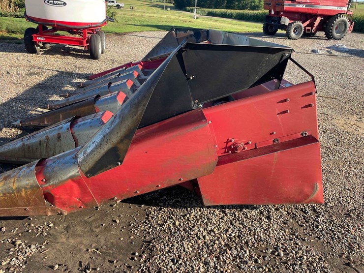 case-ih-1063-image-11