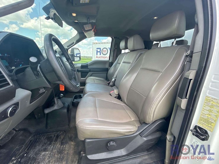 2019-ford-f-550-4x4-ext.-cab-chipper-truck-image-30