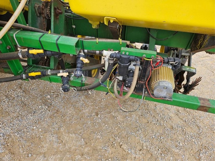 john-deere-7200-image-18