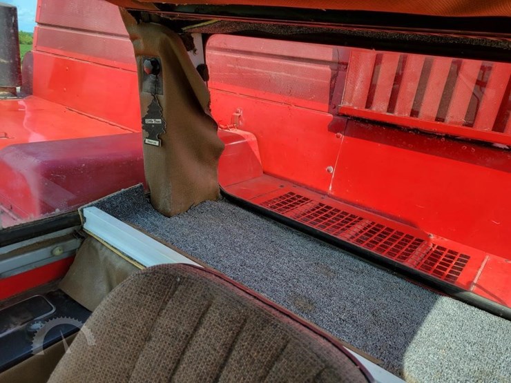 1985-massey-ferguson-860-image-8