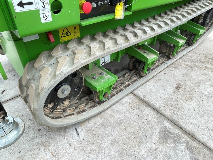 #120-•-2024-frontier-f3820tl-track-drive-scissors-lift-with-outriggers-image-17
