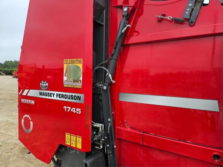 massey-ferguson-1745-image-36