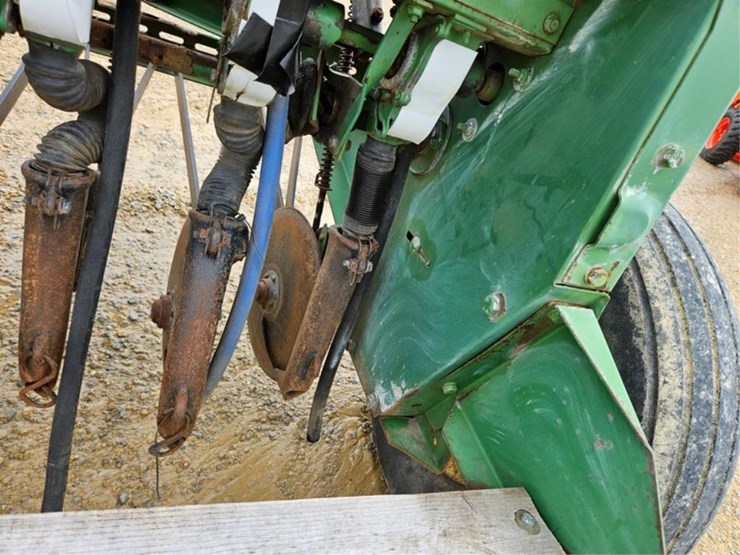 john-deere-8100-image-20