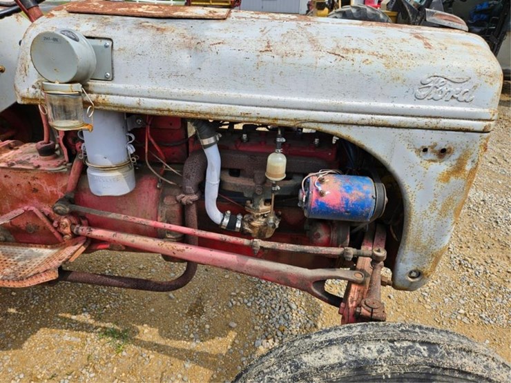 ford-8n-image-9