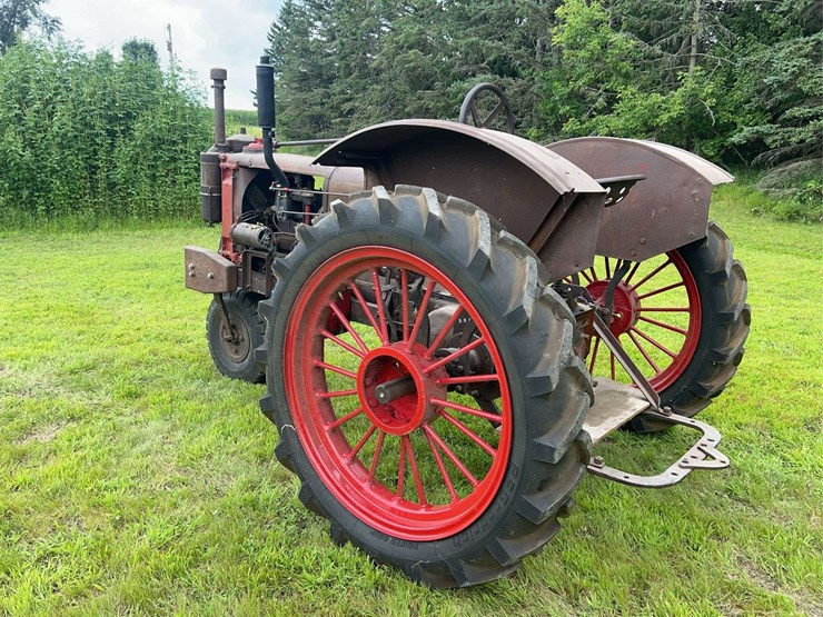 farmall-f12-image-3