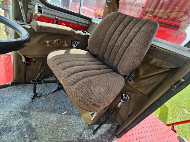 1985-massey-ferguson-860-image-64