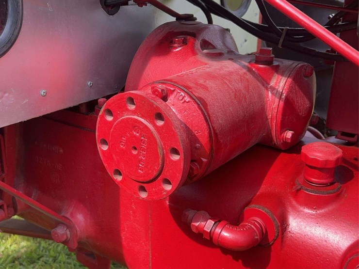 1948-farmall-h-with-automatic-cab-image-23