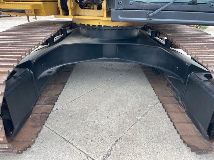 2018-caterpillar-318fl-image-12