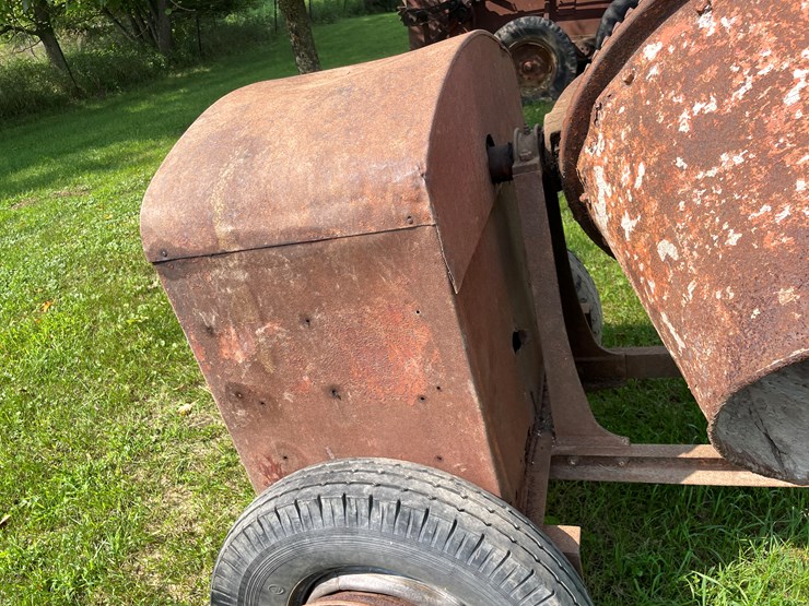 #5480-•-agc-3-1/2-s-gas-powered-cement-mixer-image-15