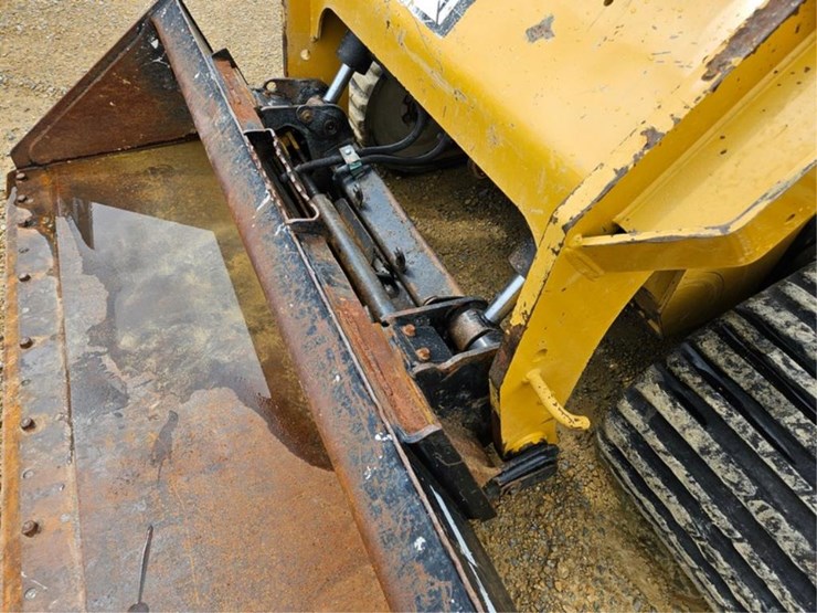caterpillar-287-image-11