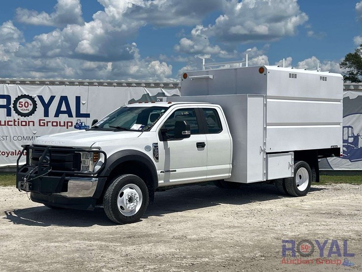 2019-ford-f-550-4x4-ext.-cab-chipper-truck-image-49