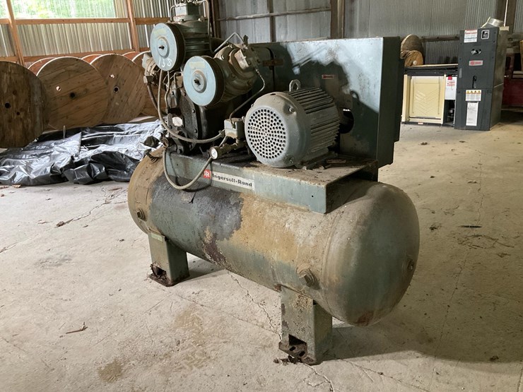 #138-•-ingersol-rand-air-compressor-image-17