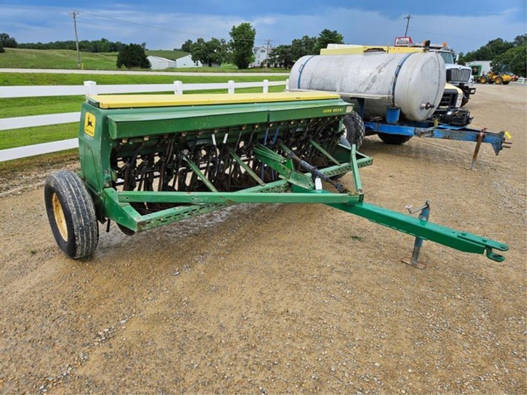 john-deere-8100-image-7