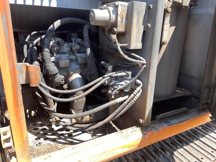 hitachi-ex120-image-21