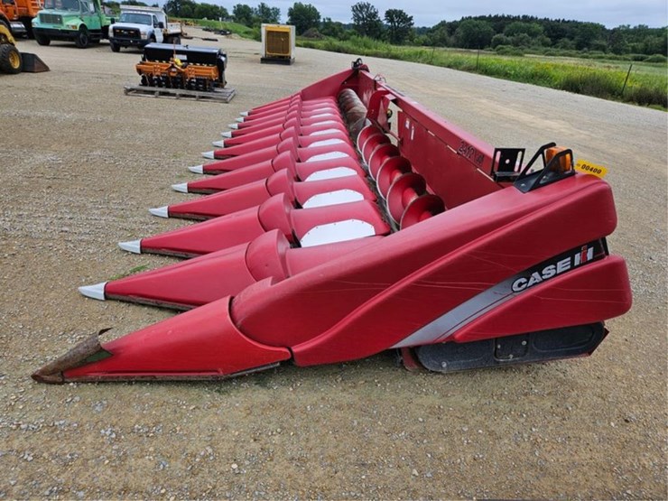 case-ih-2412-image-3