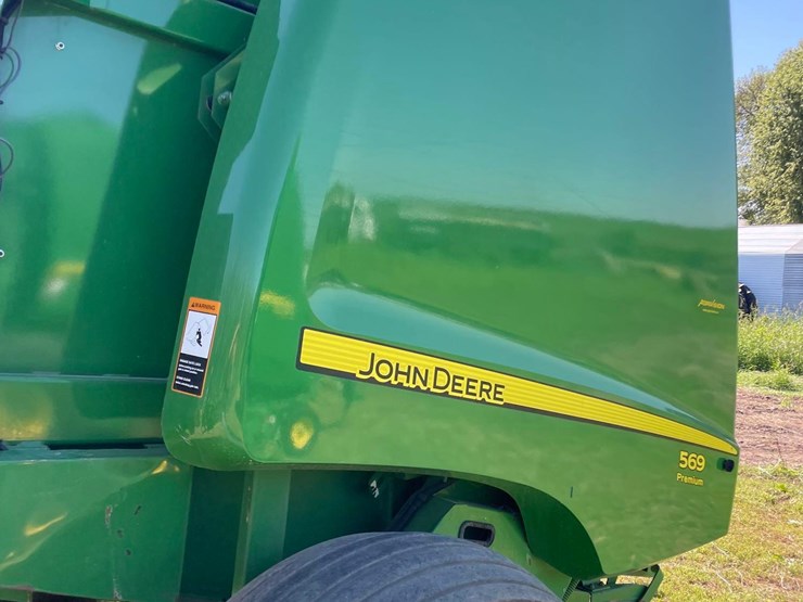 2013-john-deere-569-premium-image-14