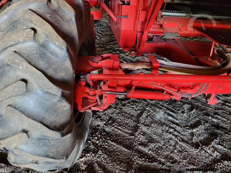 1985-massey-ferguson-860-image-74