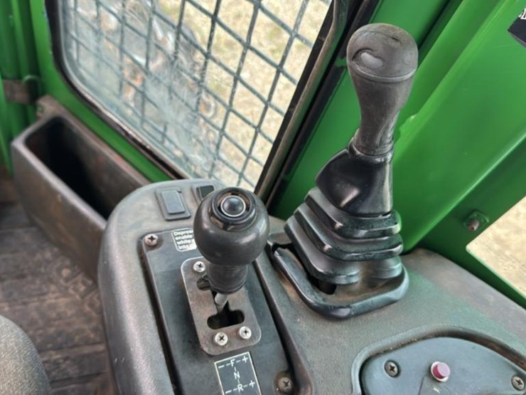 #411-•-2004-john-deere-548glll-skidder-image-13