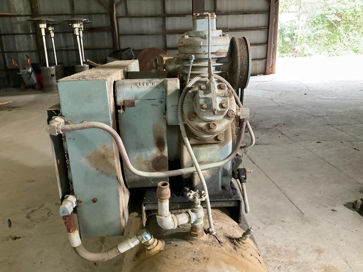 #138-•-ingersol-rand-air-compressor-image-14