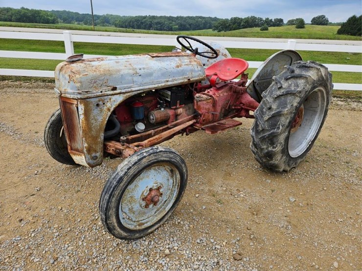 ford-8n-image-1