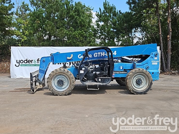 2018-genie-gth844-image-2