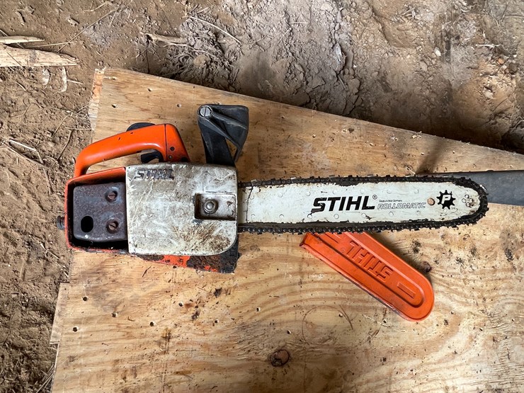 #5508-•-(2)-chain-saws-image-8