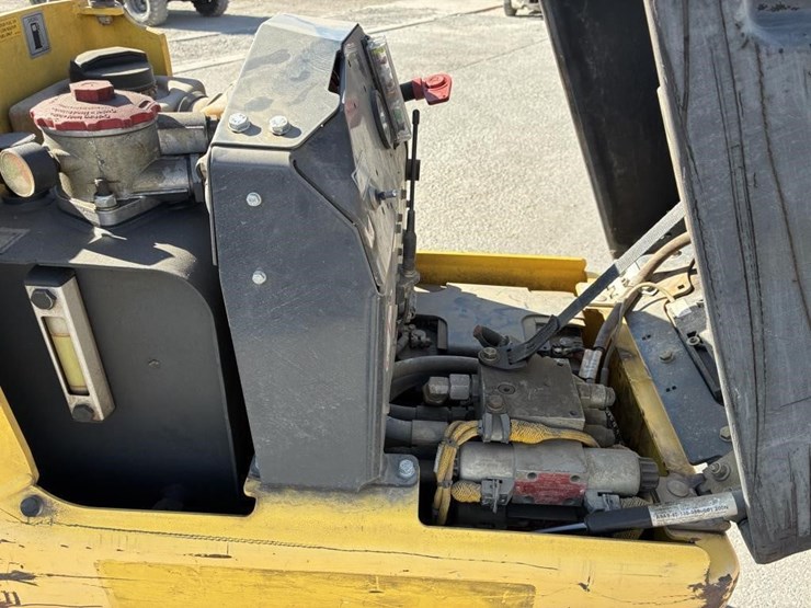 2016-bomag-bmp8500-image-9