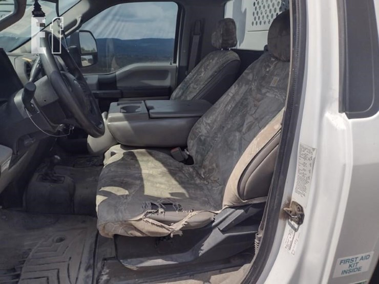 2018-ford-f550-image-12