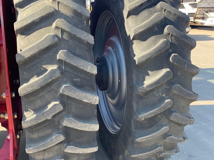 2012-case-ih-350-image-11