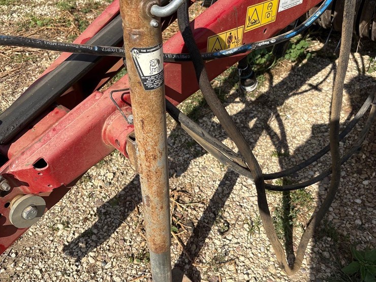 2015-new-holland-roll-belt-560-image-6