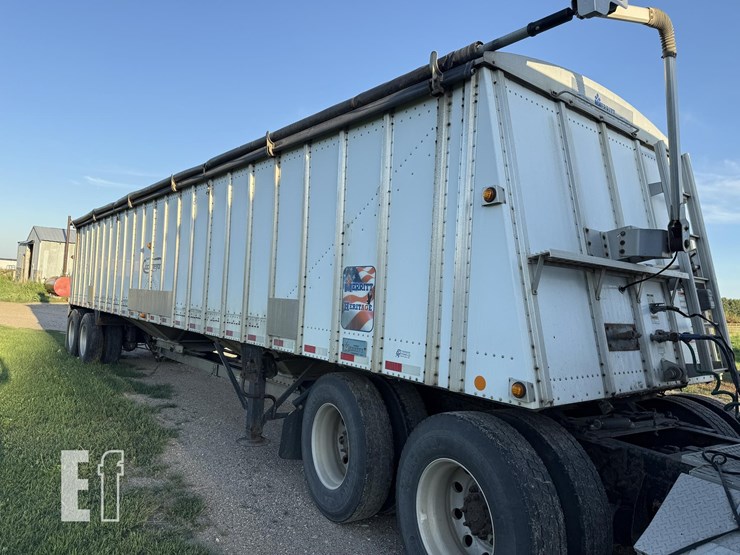 2015-merritt-38ft-image-1