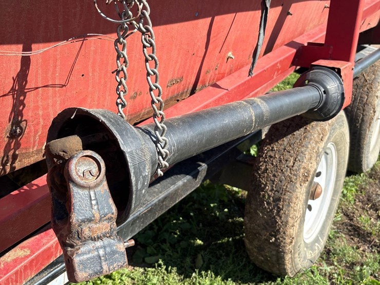 12-row-30”-corn-head-(-ih-1000-series-frame)-image-25