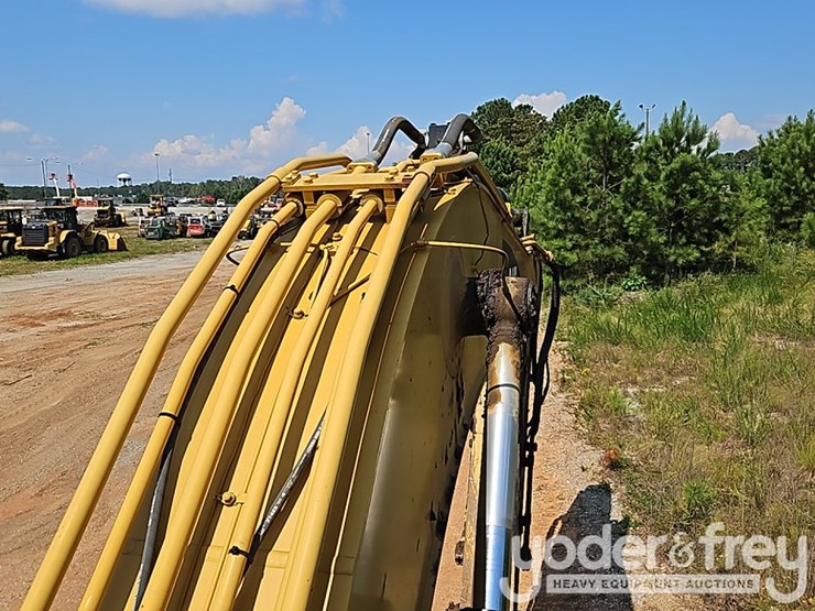 2016-caterpillar-336fl-image-31